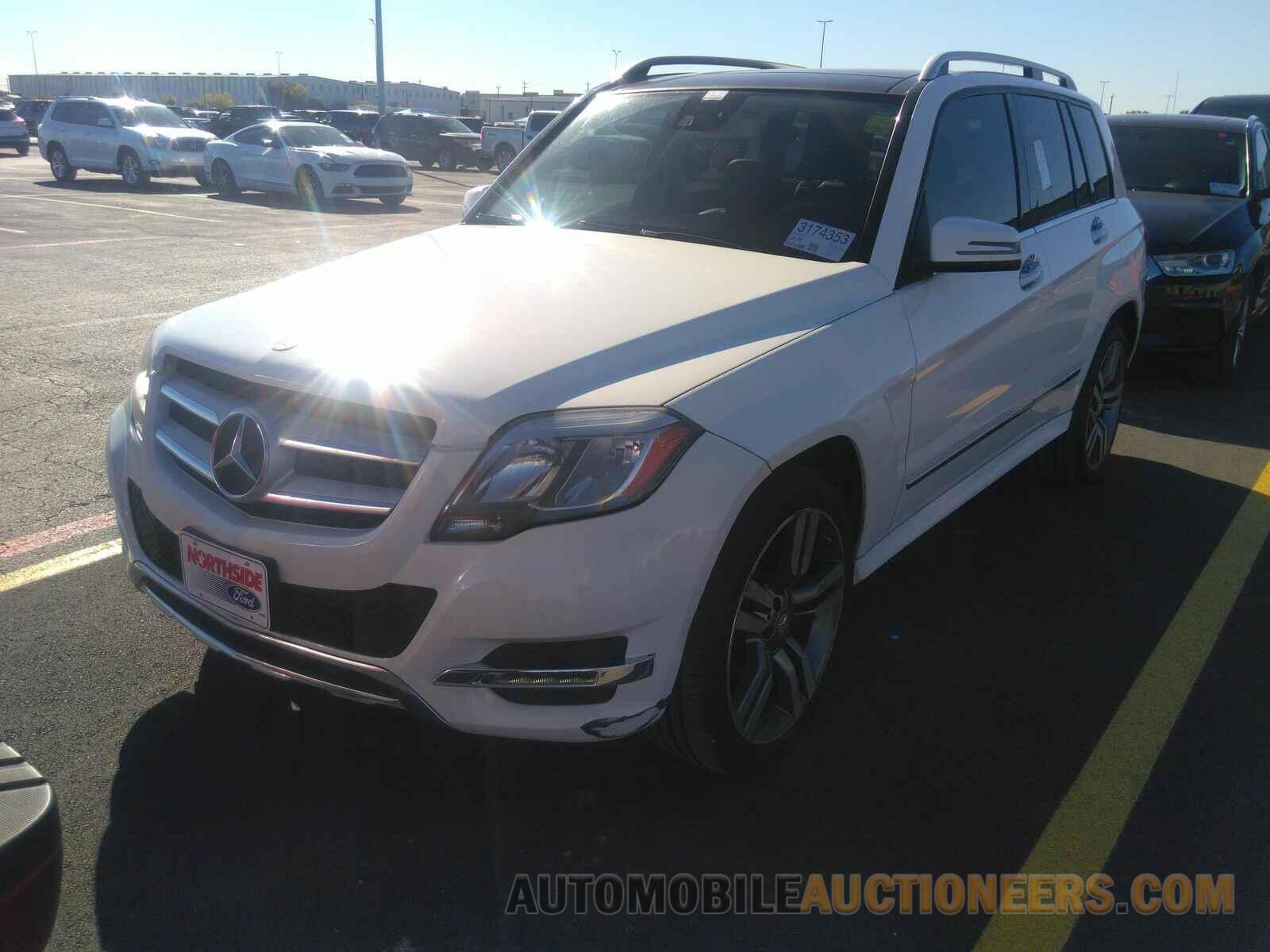 WDCGG5HB1FG388573 Mercedes-Benz GLK-Class 2015