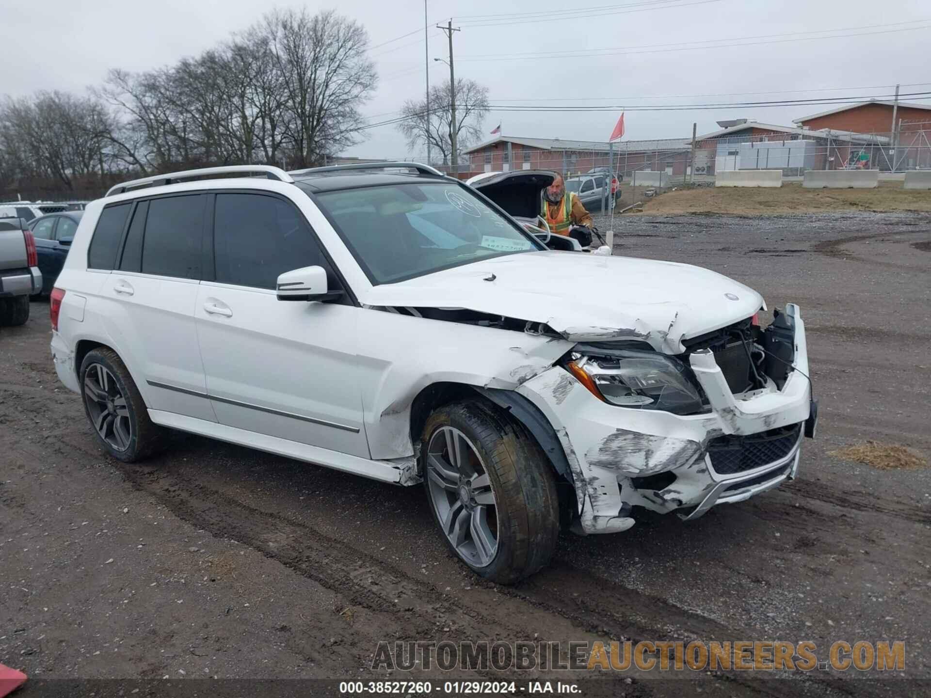 WDCGG5HB2FG374617 MERCEDES-BENZ GLK 350 2015