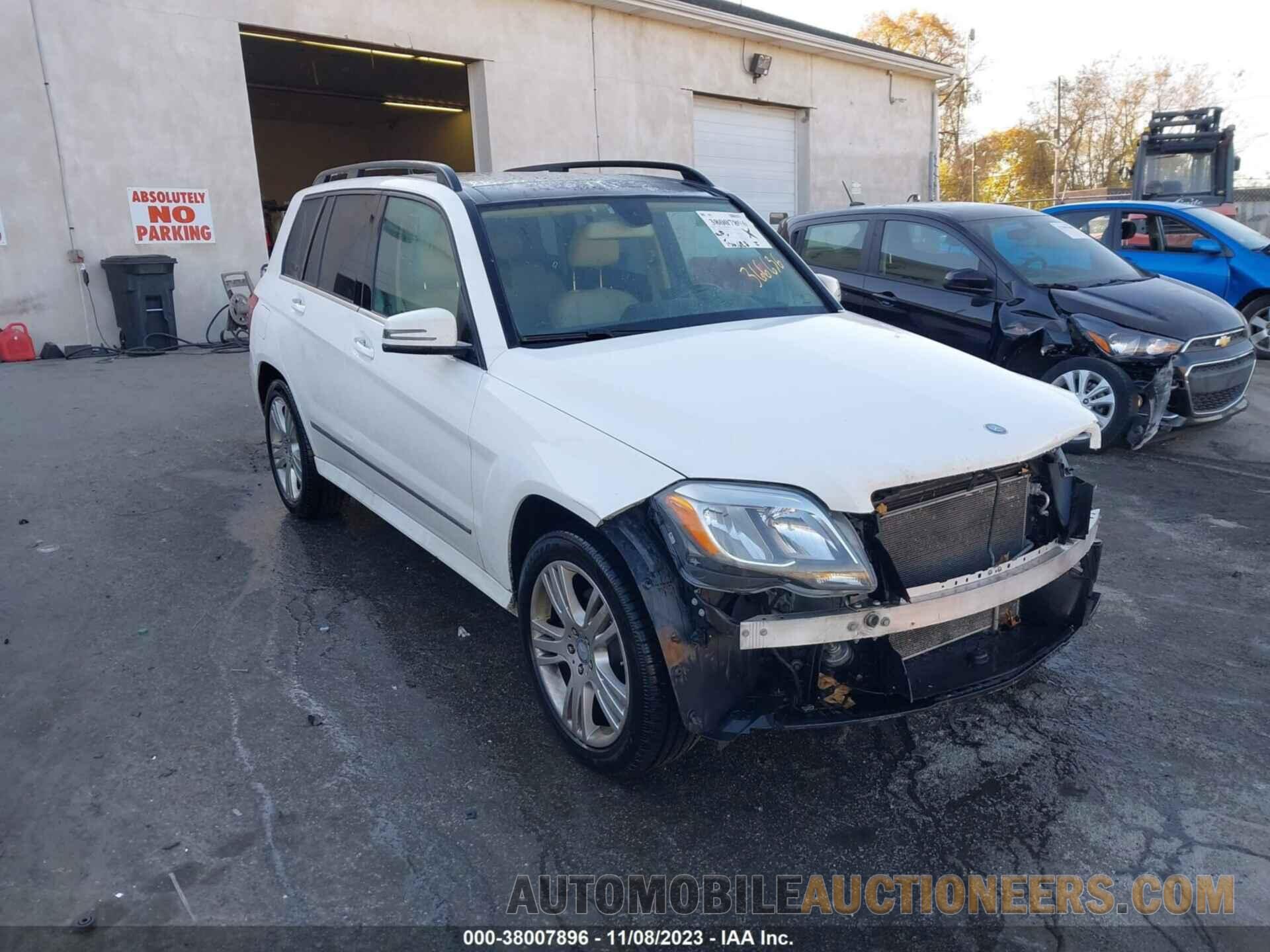 WDCGG8JB5FG366636 MERCEDES-BENZ GLK 350 2015