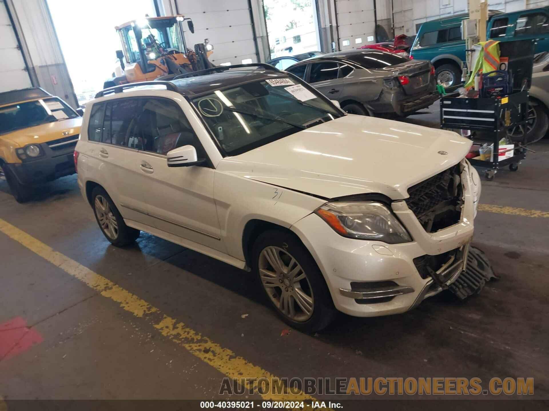 WDCGG8JB7DG104761 MERCEDES-BENZ GLK 350 2013