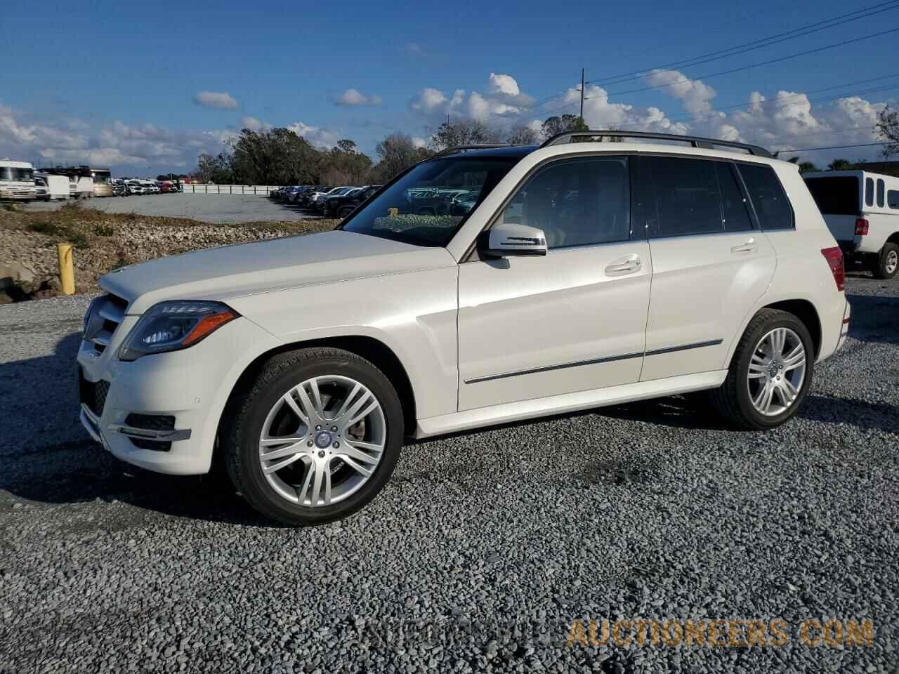 WDCGG8JB8FG351631 MERCEDES-BENZ GLK-CLASS 2015