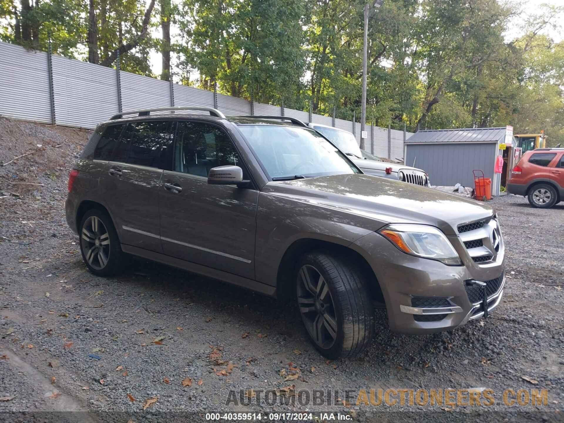 WDCGG8JB8FG354562 MERCEDES-BENZ GLK 2015