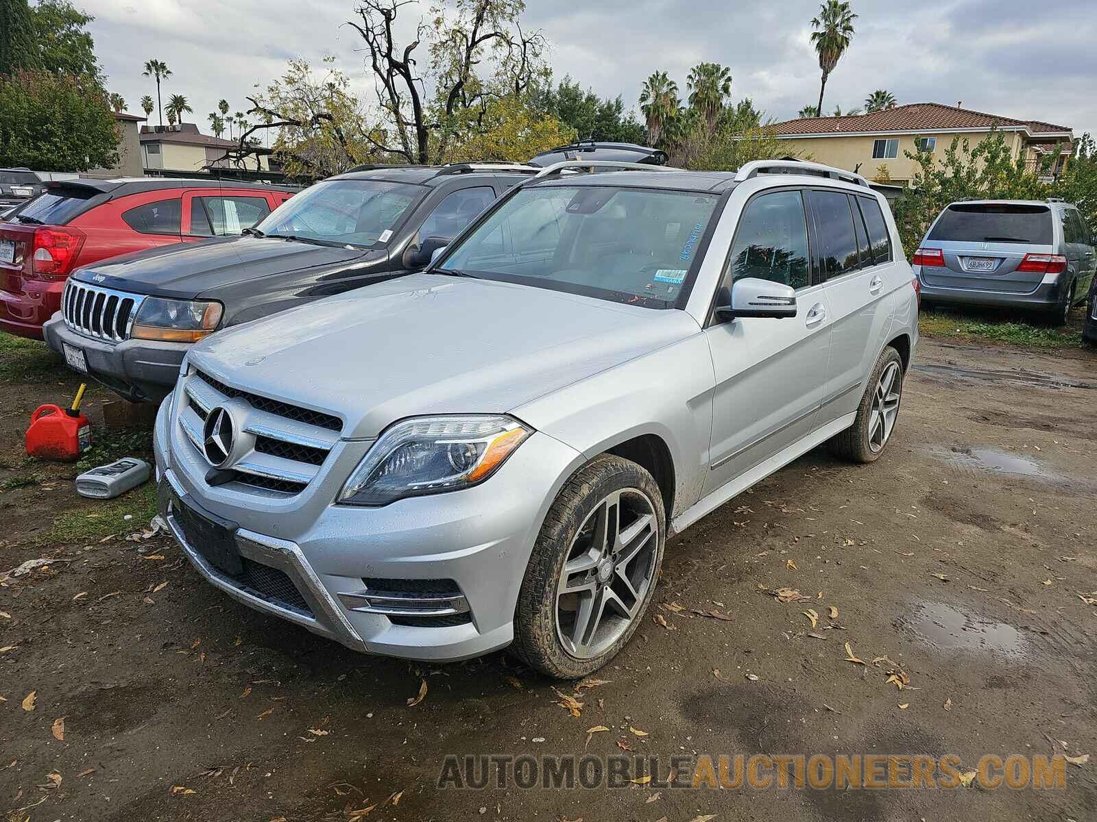 WDCGG8JBXFG411070 Mercedes-Benz  2015