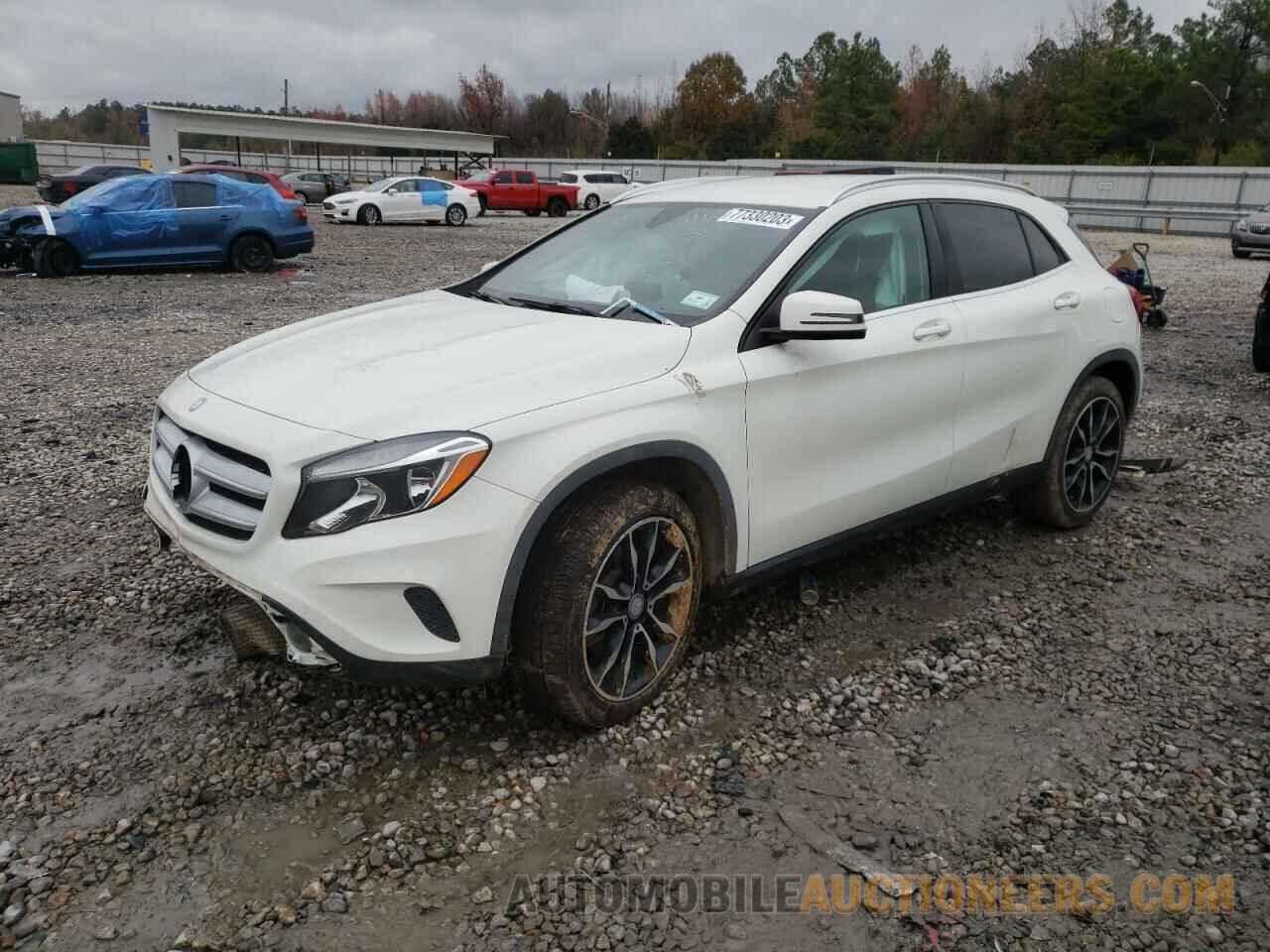 WDCTG4EB2HJ304585 MERCEDES-BENZ GLA-CLASS 2017