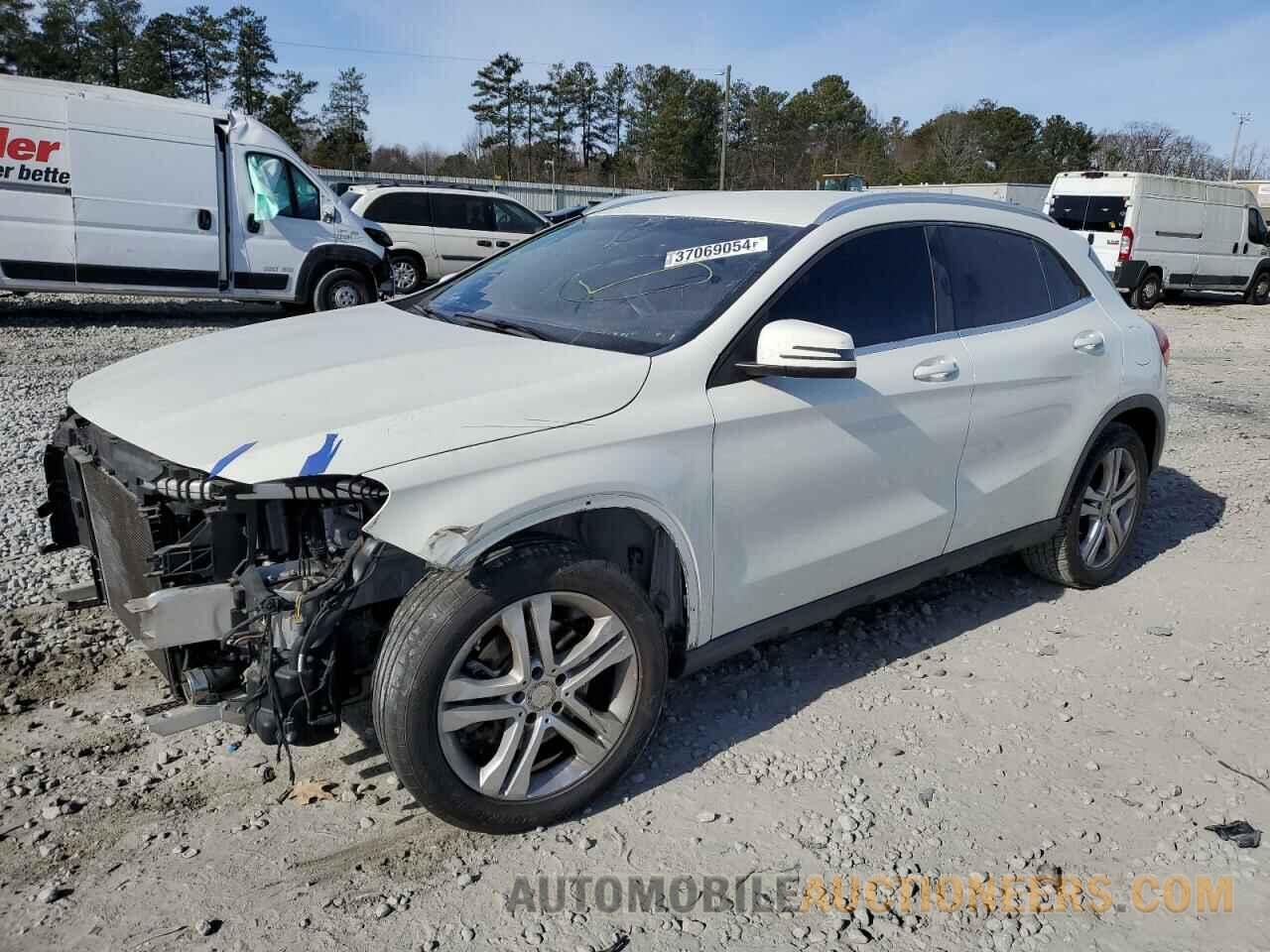 WDCTG4EB2HJ352037 MERCEDES-BENZ GLA-CLASS 2017