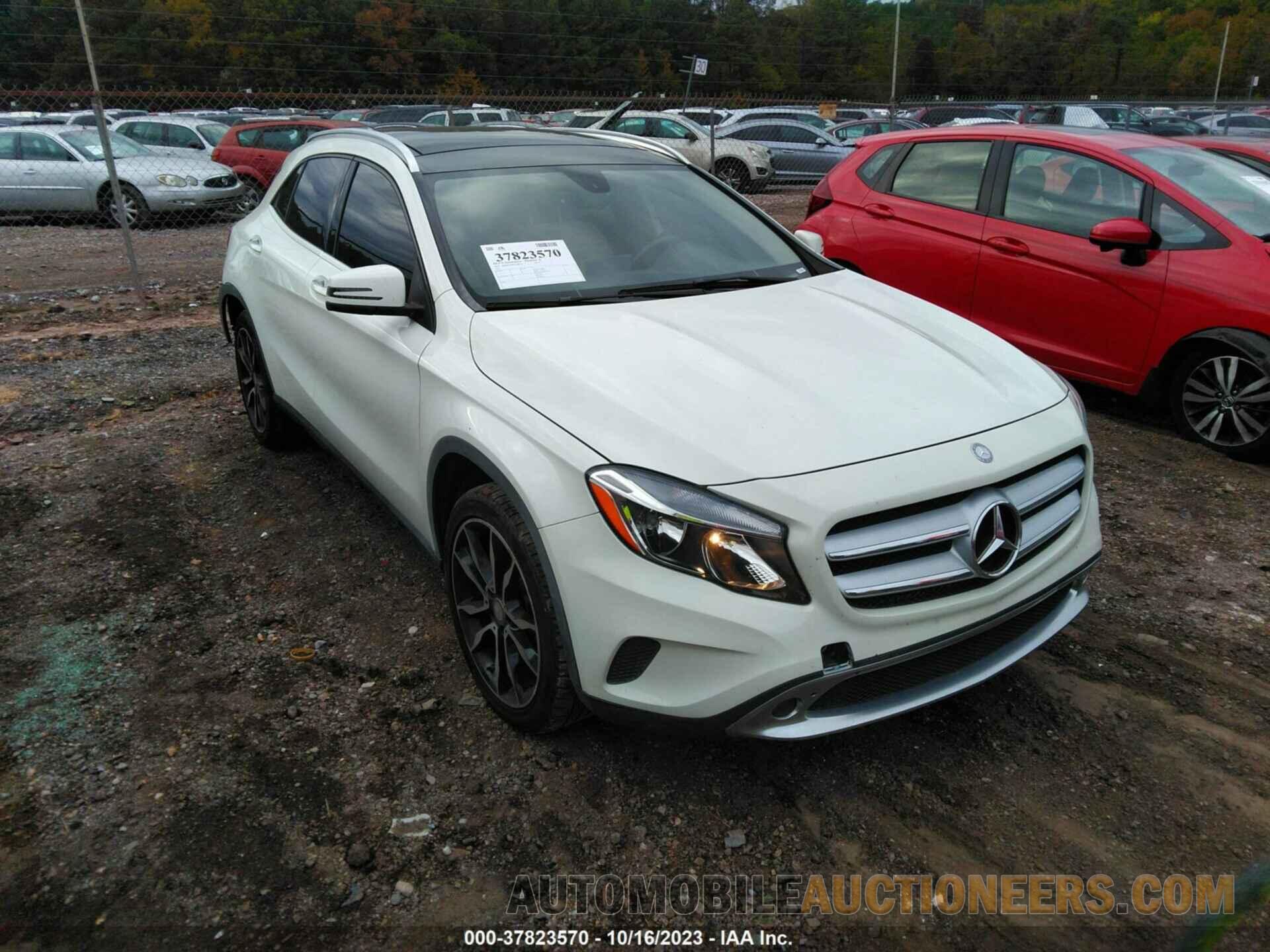 WDCTG4EB3FJ180985 MERCEDES-BENZ GLA 250 2015