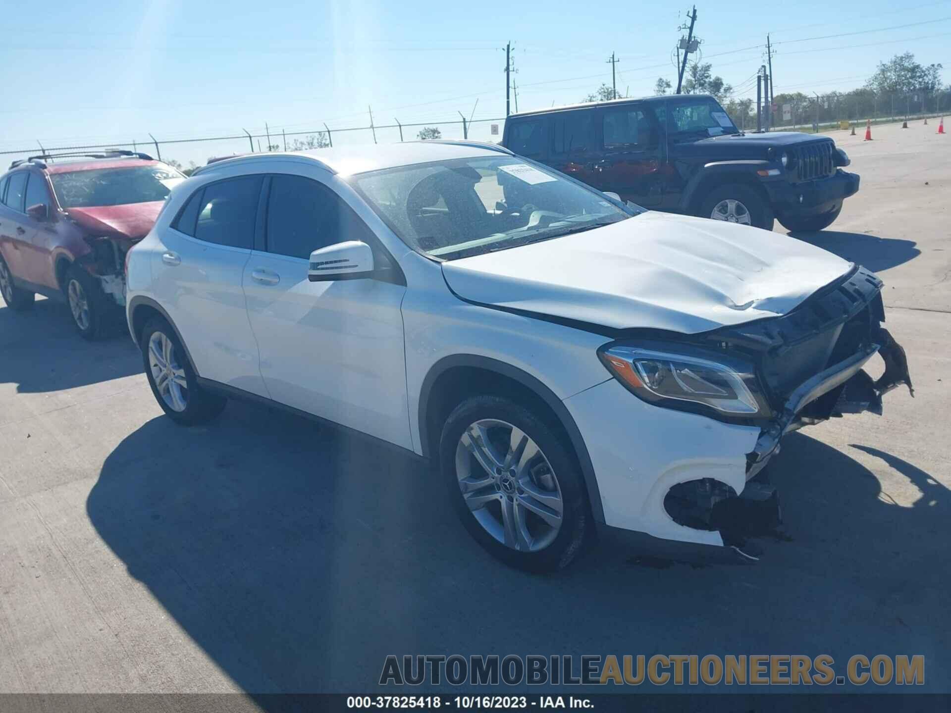 WDCTG4EB3KU019819 MERCEDES-BENZ GLA 2019