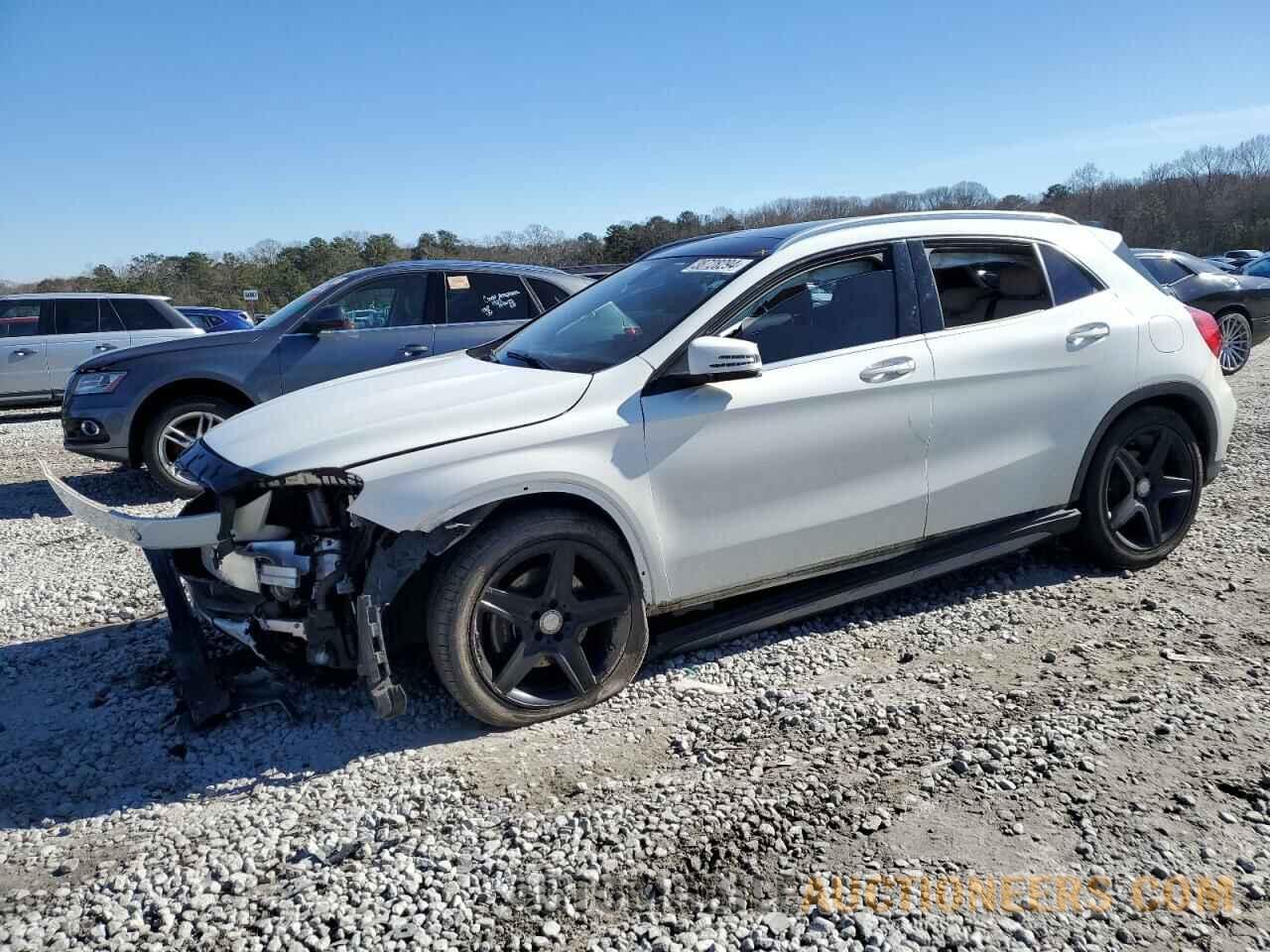 WDCTG4EB5HJ329948 MERCEDES-BENZ GLA-CLASS 2017