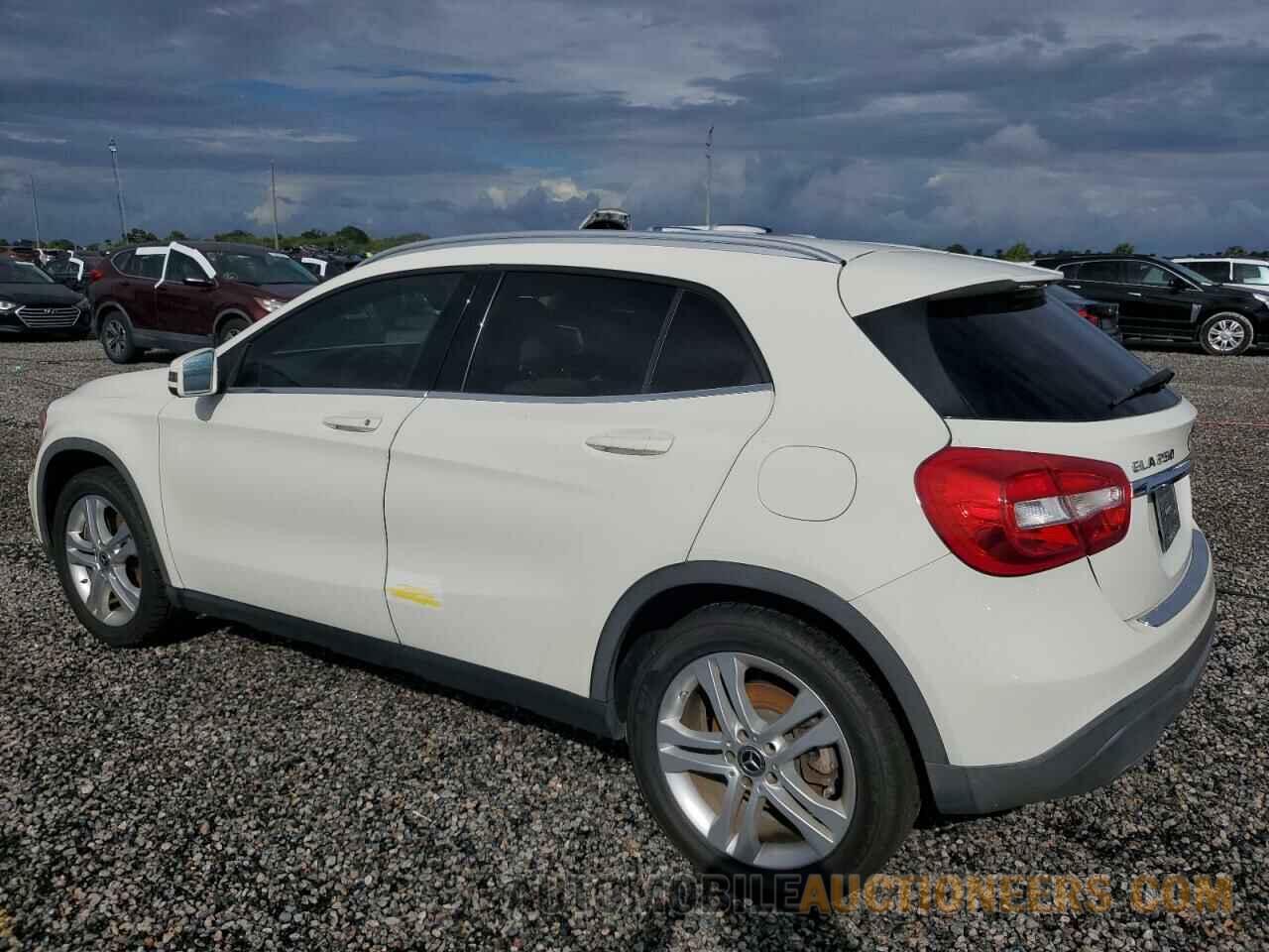 WDCTG4EB5JJ431711 MERCEDES-BENZ GLA-CLASS 2018