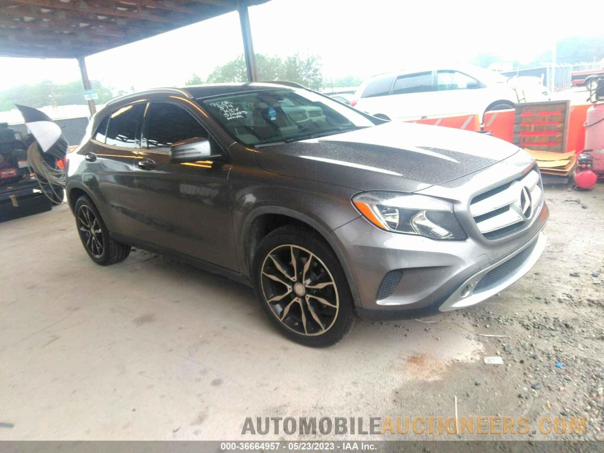 WDCTG4EB8HJ300489 MERCEDES-BENZ GLA 2017