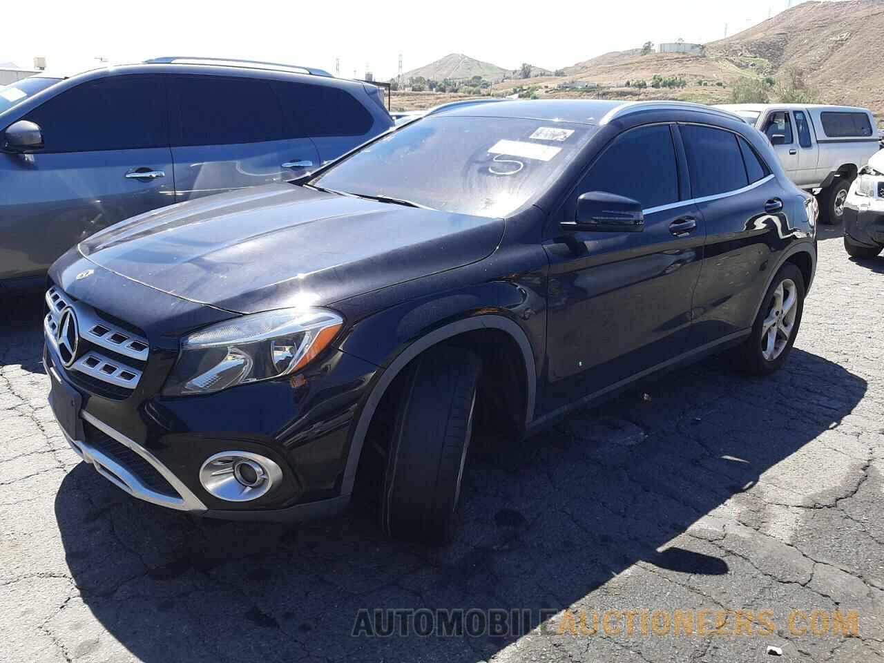 WDCTG4EB8KU011263 MERCEDES-BENZ GLA-CLASS 2019