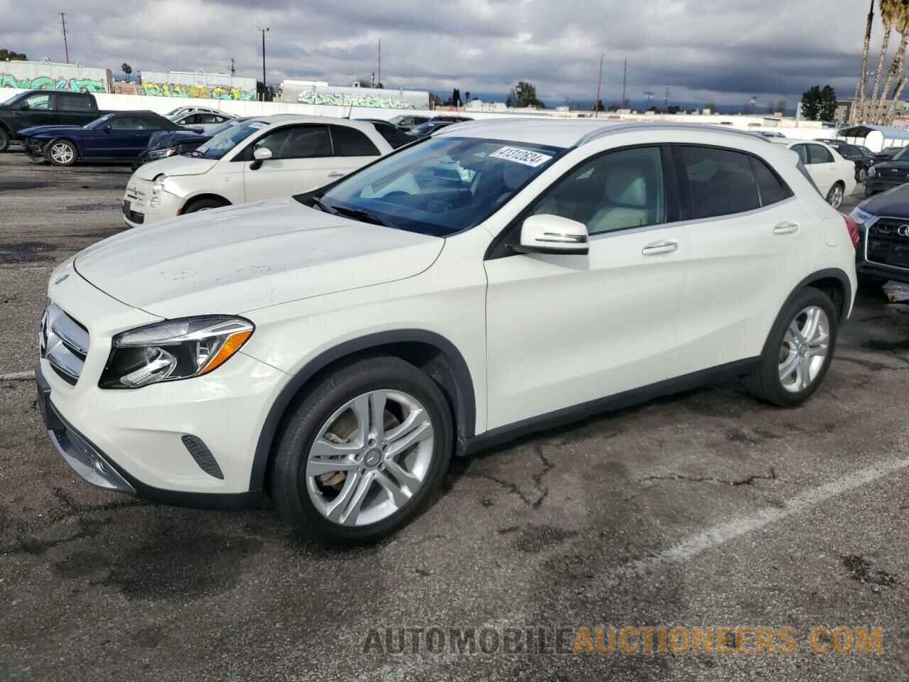 WDCTG4EBXFJ147479 MERCEDES-BENZ GLA-CLASS 2015