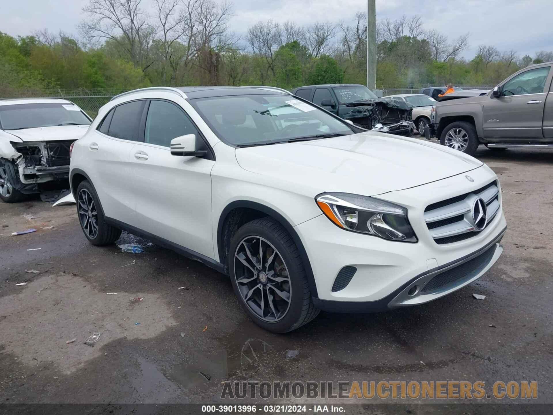 WDCTG4EBXFJ181471 MERCEDES-BENZ GLA 250 2015