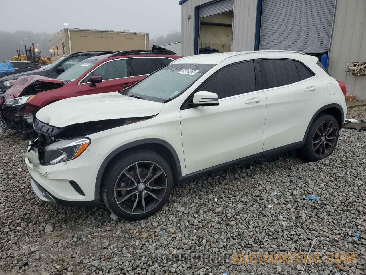 WDCTG4EBXHJ319299 MERCEDES-BENZ GLA-CLASS 2017