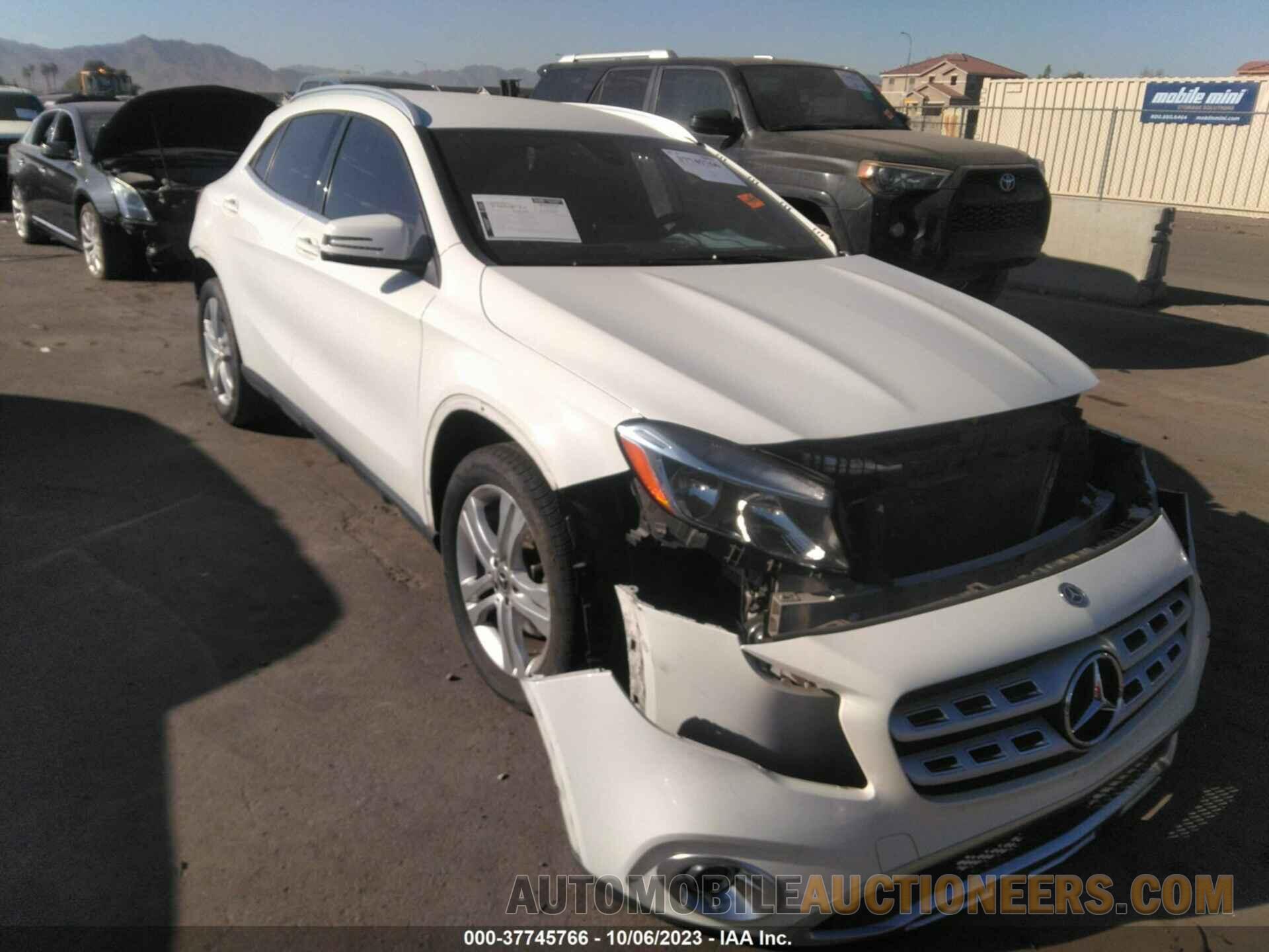 WDCTG4EBXJJ408263 MERCEDES-BENZ GLA 2018