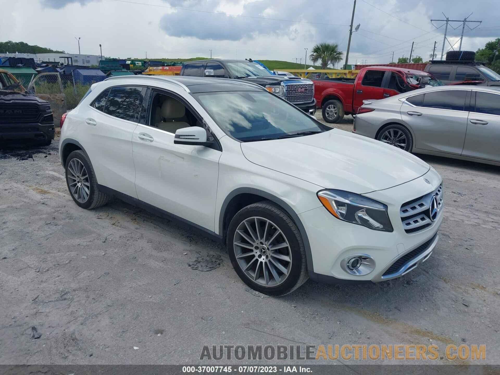 WDCTG4EBXJJ450917 MERCEDES-BENZ GLA 2018