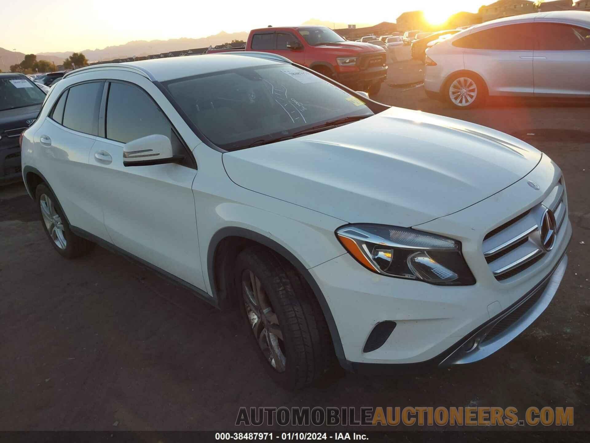 WDCTG4GB0FJ050451 MERCEDES-BENZ GLA 250 2015