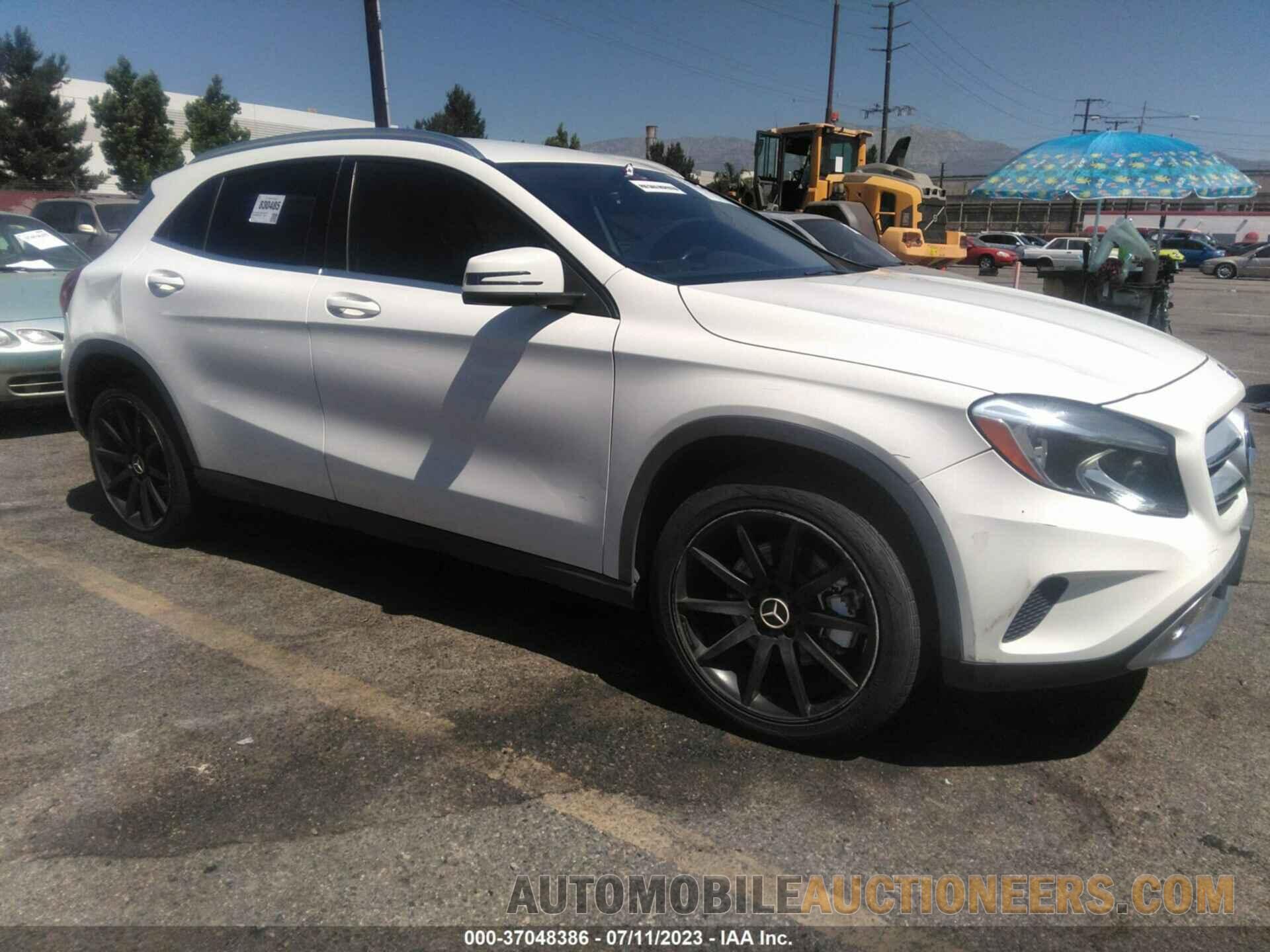 WDCTG4GB0FJ081165 MERCEDES-BENZ GLA-CLASS 2015