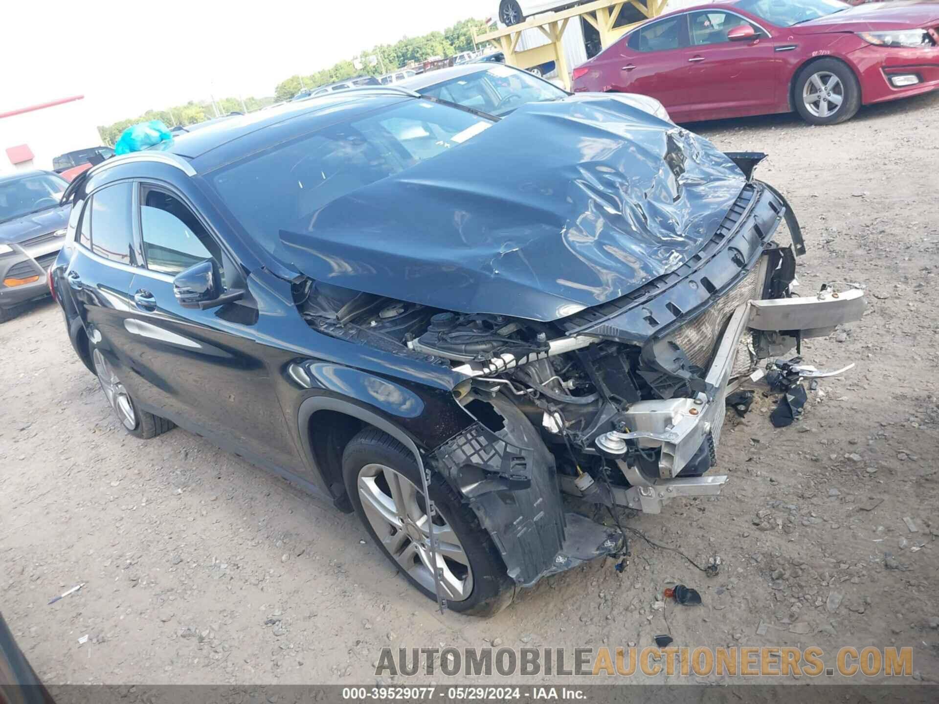 WDCTG4GB0HJ340465 MERCEDES-BENZ GLA 2017