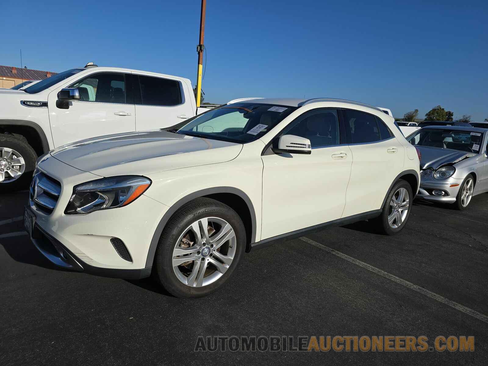 WDCTG4GB1FJ063225 Mercedes-Benz GLA 2015