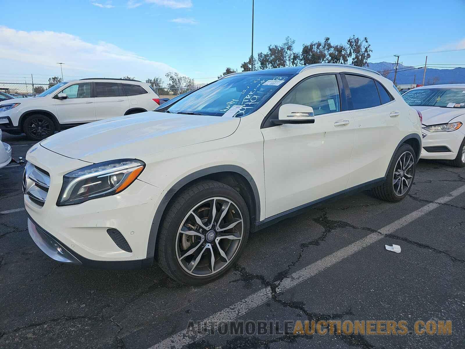 WDCTG4GB1FJ097911 Mercedes-Benz GLA 2015