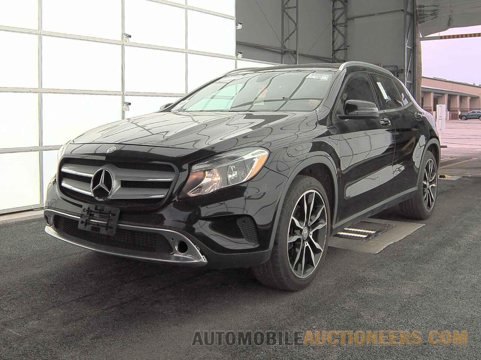 WDCTG4GB1HJ303098 Mercedes-Benz GLA 2017