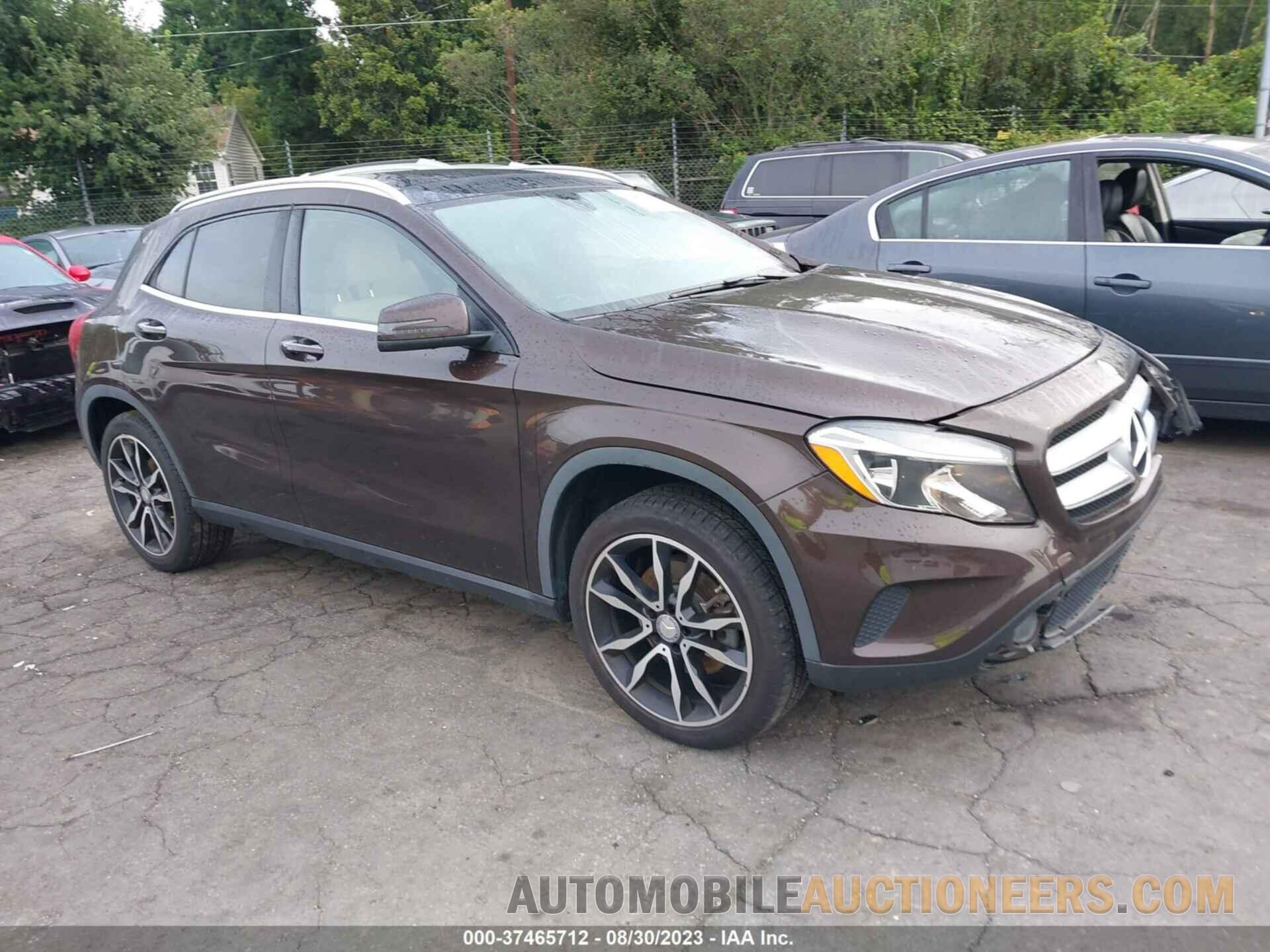 WDCTG4GB2FJ088845 MERCEDES-BENZ GLA-CLASS 2015