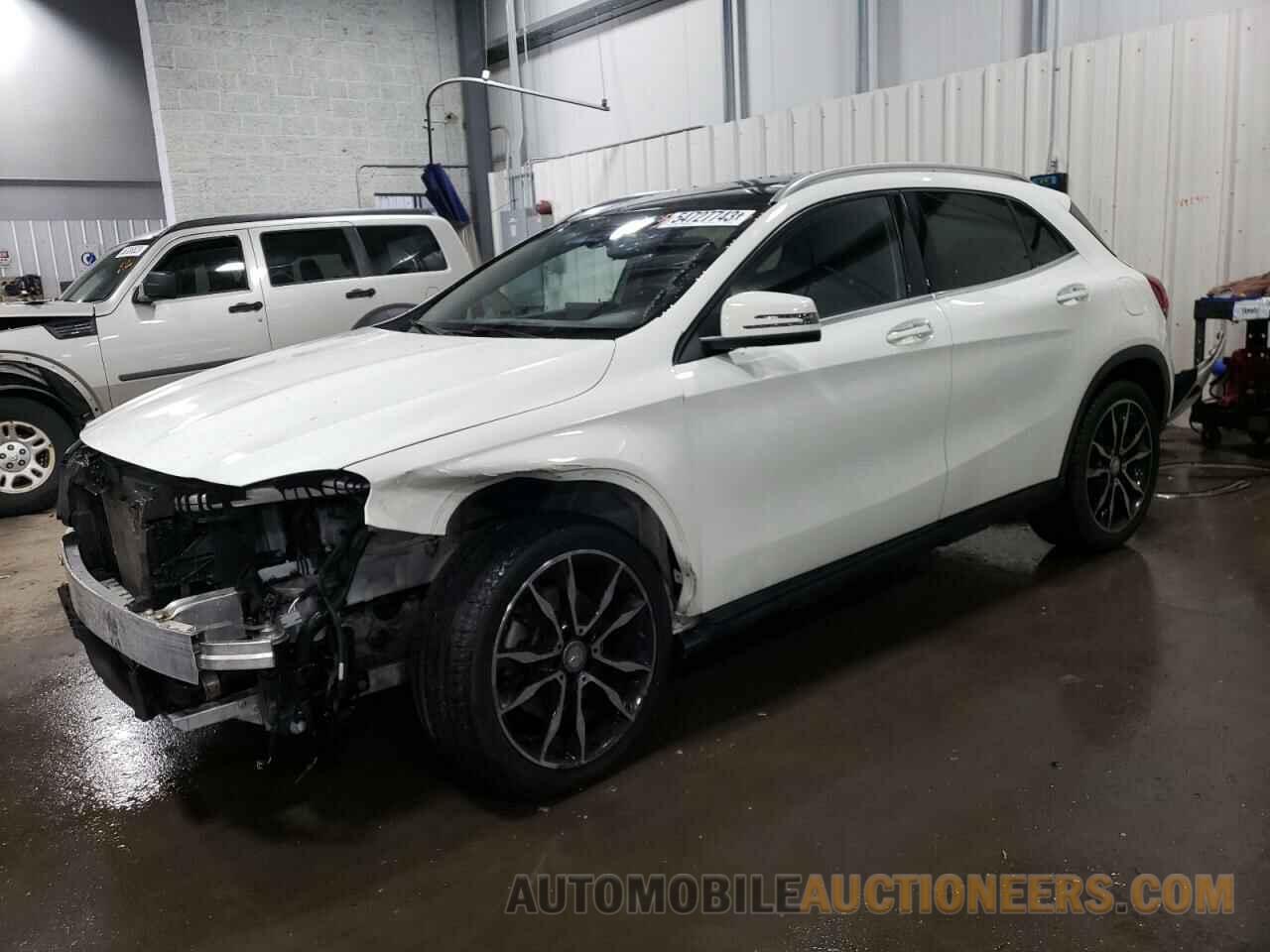 WDCTG4GB4HJ320123 MERCEDES-BENZ GLA-CLASS 2017