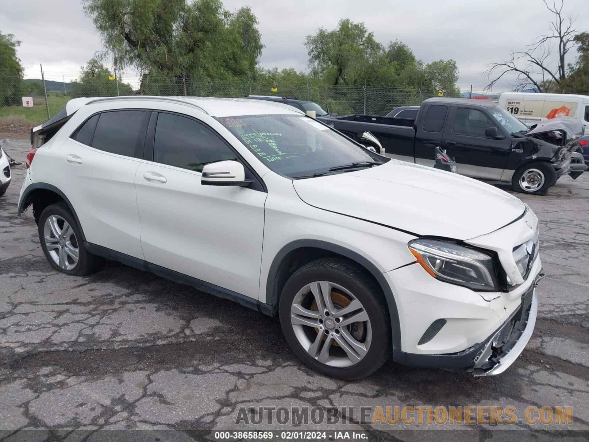 WDCTG4GB5FJ093134 MERCEDES-BENZ GLA 250 2015