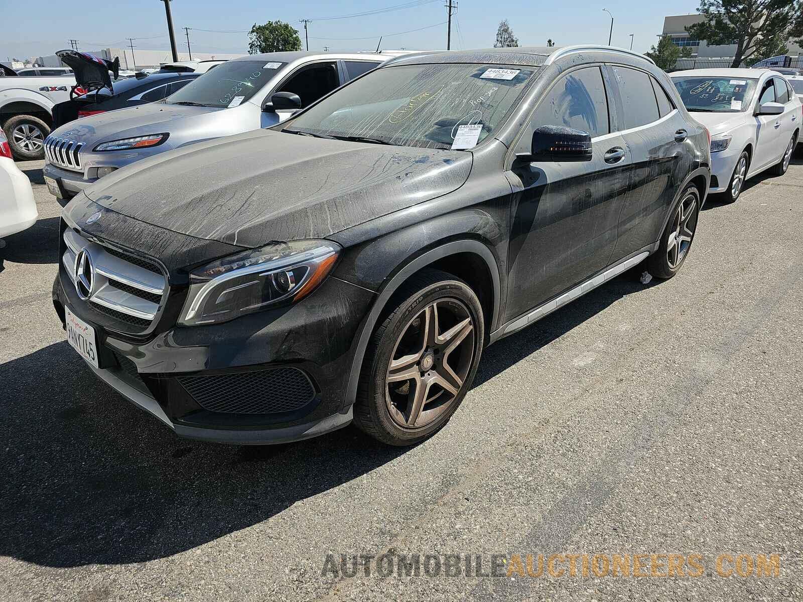 WDCTG4GB5FJ106013 Mercedes-Benz GLA 2015