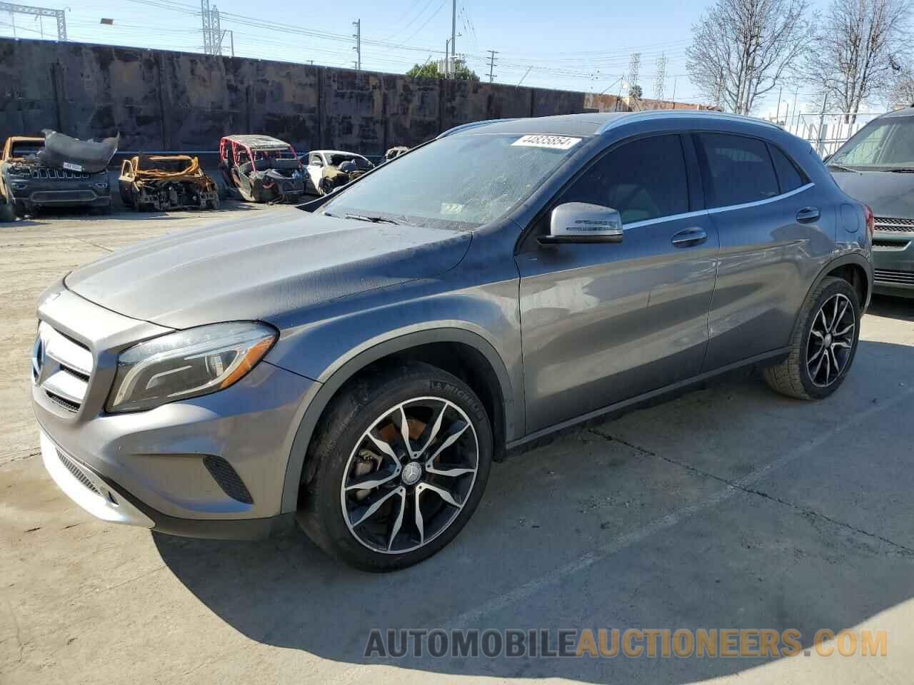 WDCTG4GB8FJ025863 MERCEDES-BENZ GLA-CLASS 2015