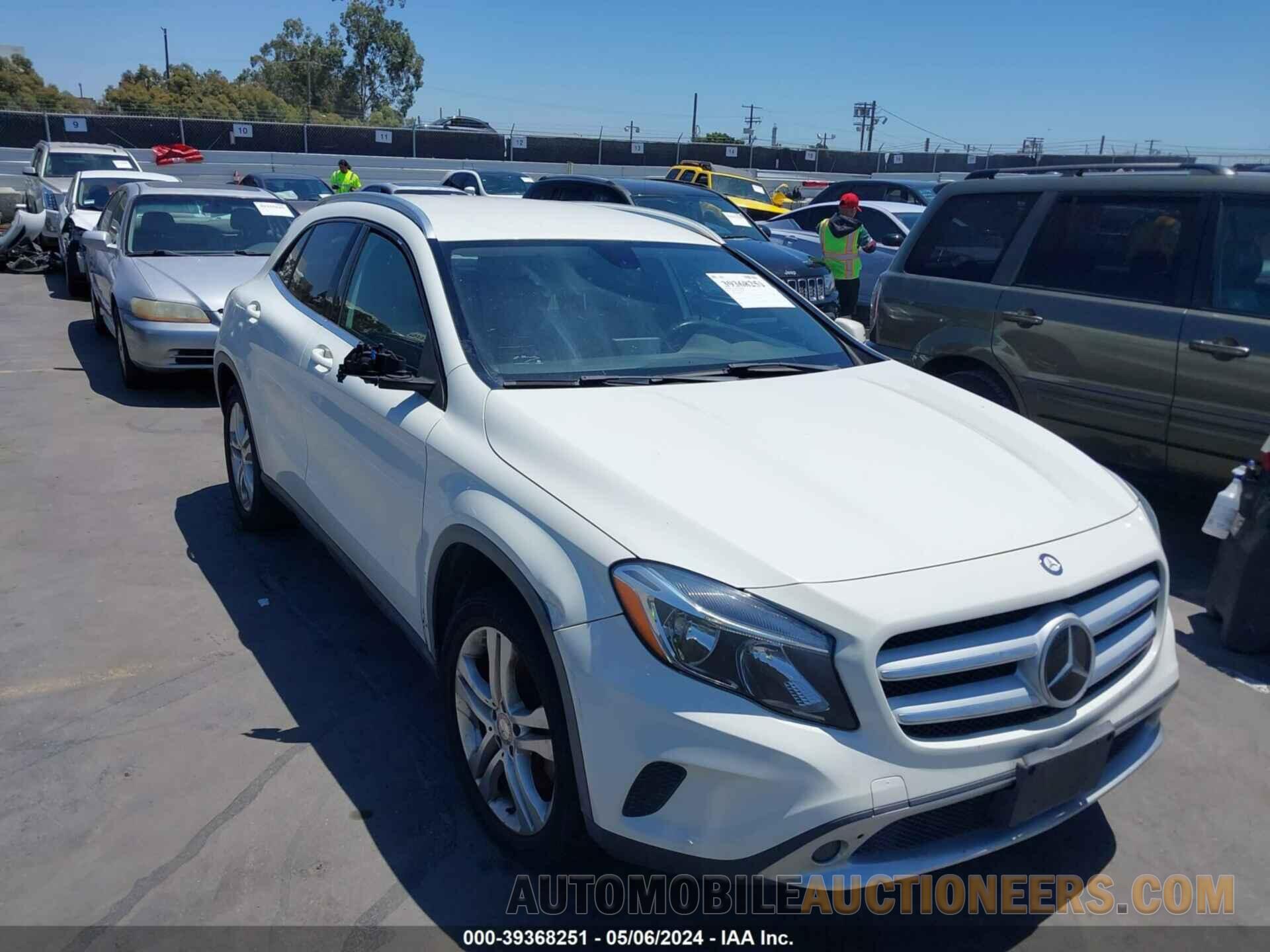 WDCTG4GB8FJ083469 MERCEDES-BENZ GLA 250 2015