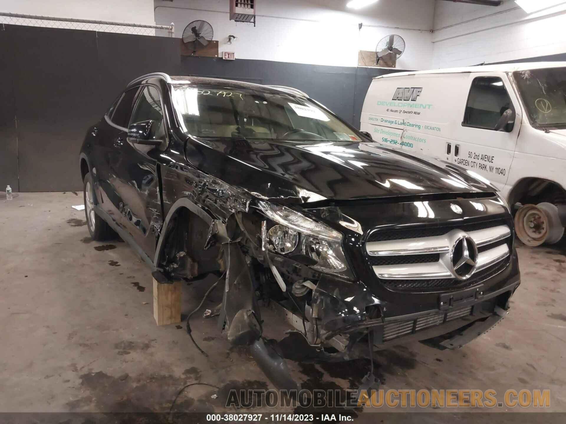 WDCTG4GB8FJ127390 MERCEDES-BENZ GLA 250 2015