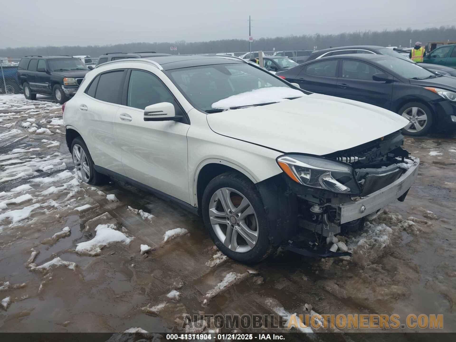 WDCTG4GB8HJ299647 MERCEDES-BENZ GLA 250 2017