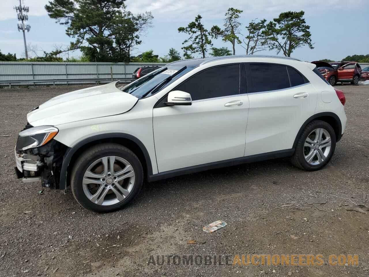 WDCTG4GB9FJ129648 MERCEDES-BENZ GLA-CLASS 2015