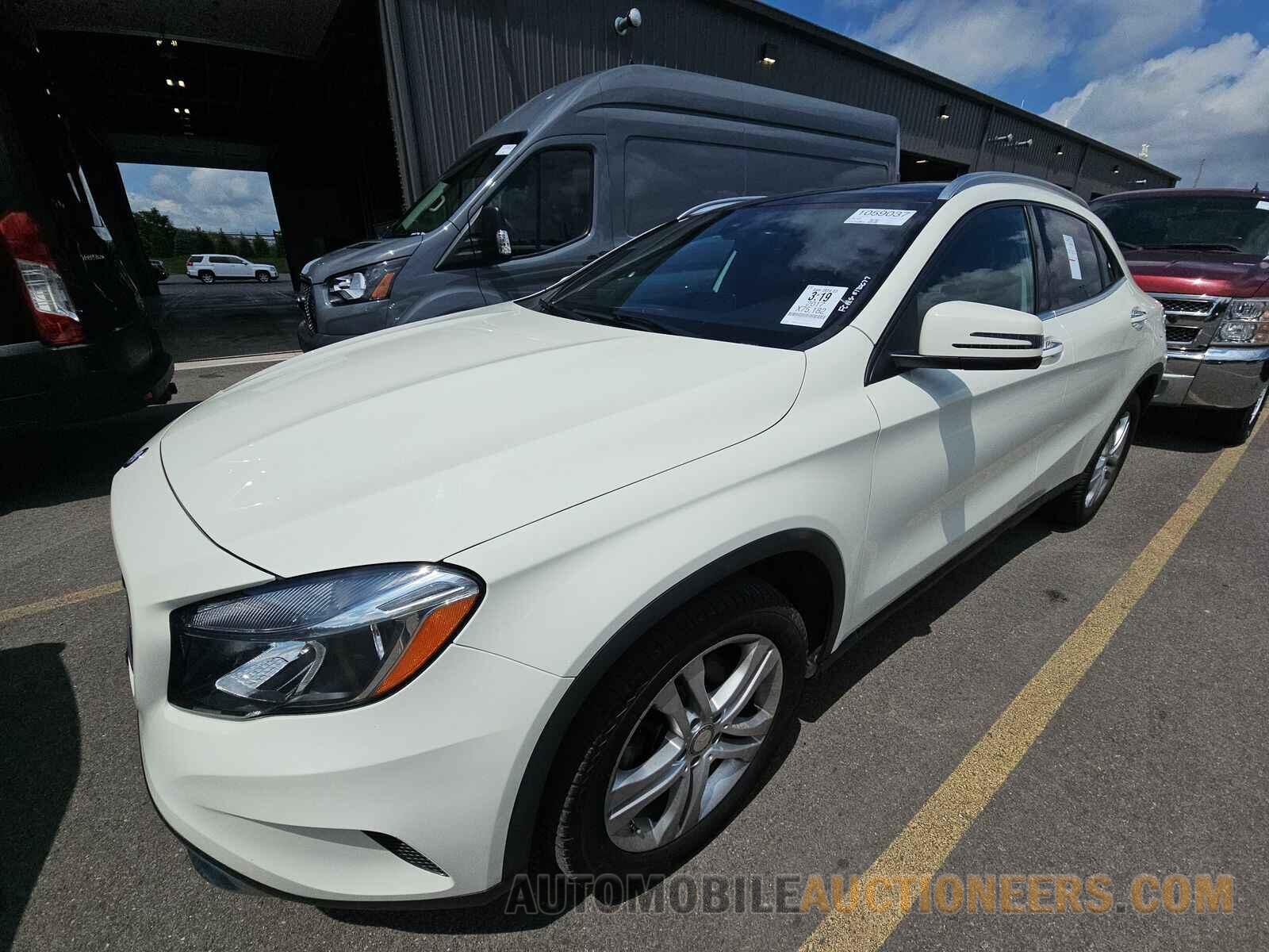 WDCTG4GBXHJ315783 Mercedes-Benz GLA 2017