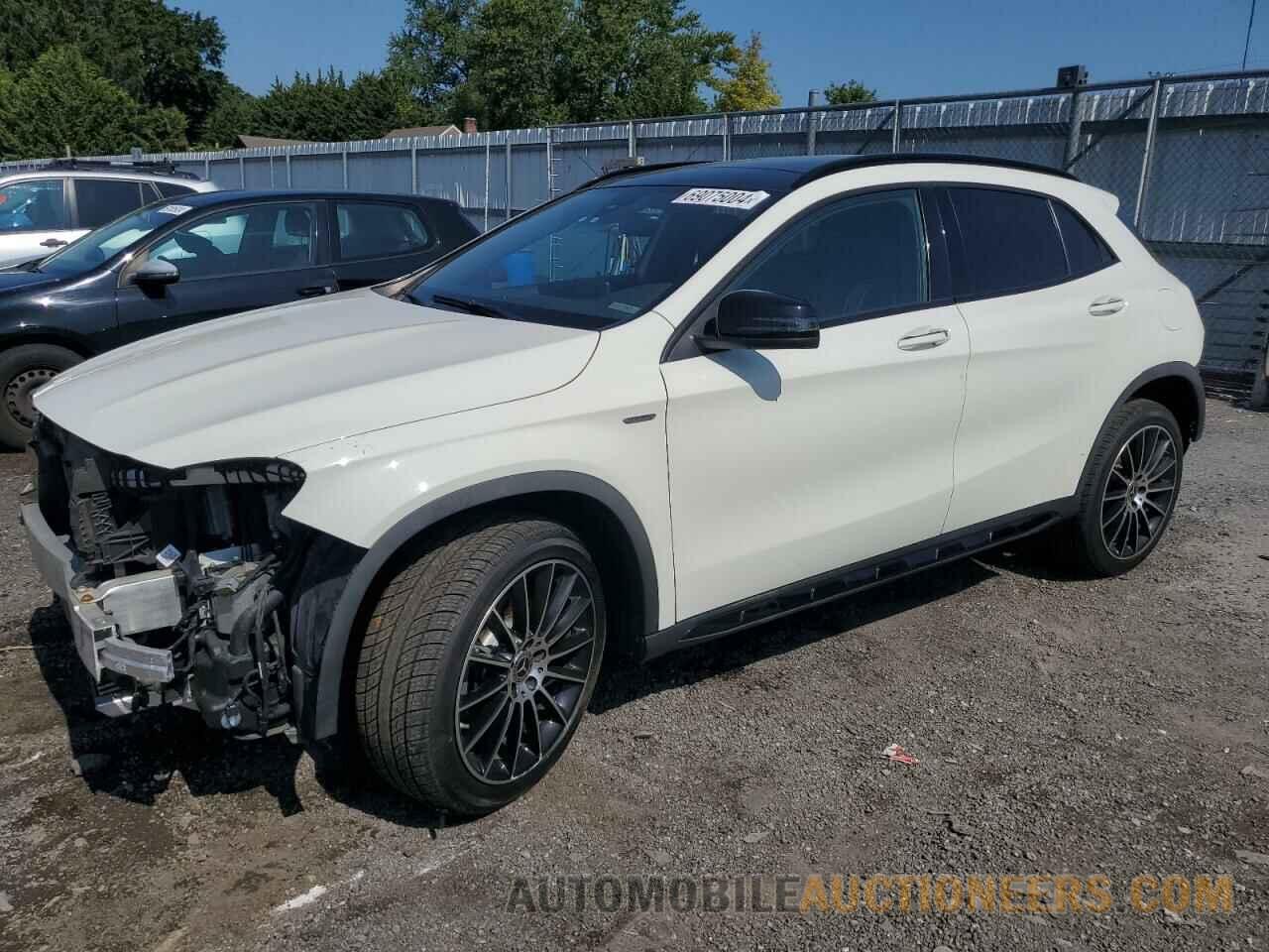 WDCTG4GBXJJ385340 MERCEDES-BENZ GLA-CLASS 2018