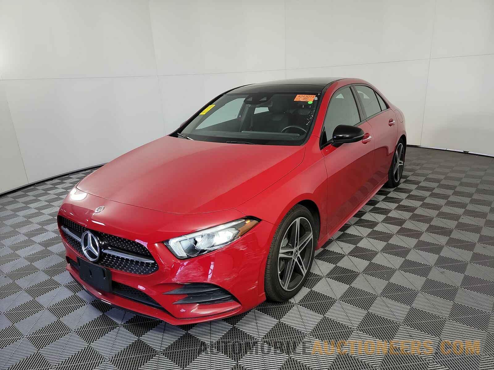 WDD3G4EB3KW017651 Mercedes-Benz  2019