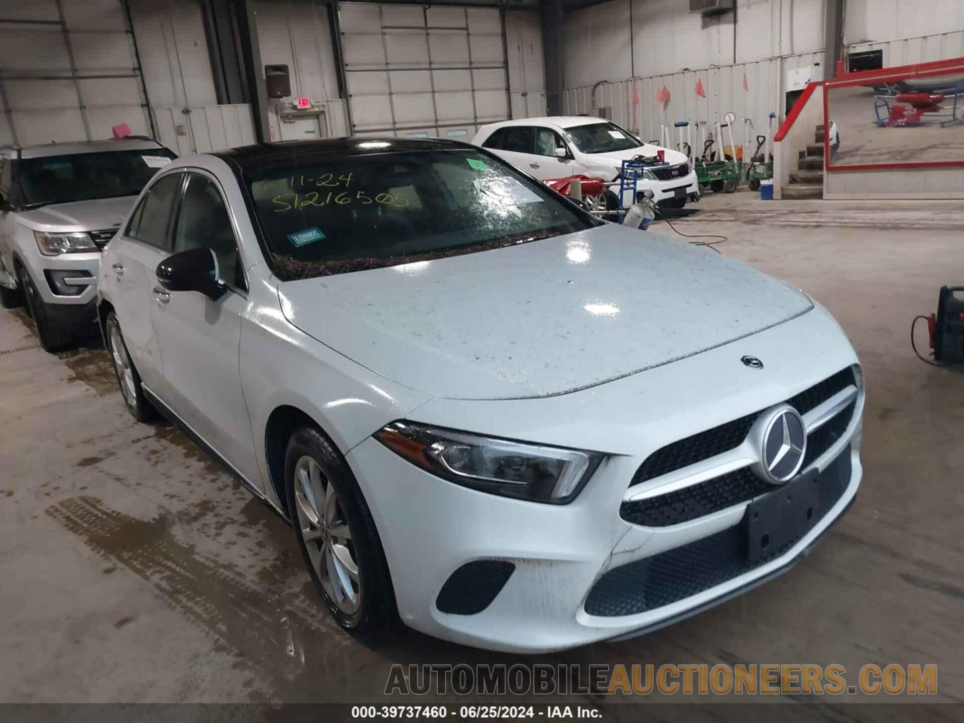 WDD3G4EB3KW025846 MERCEDES-BENZ A-CLASS 2019