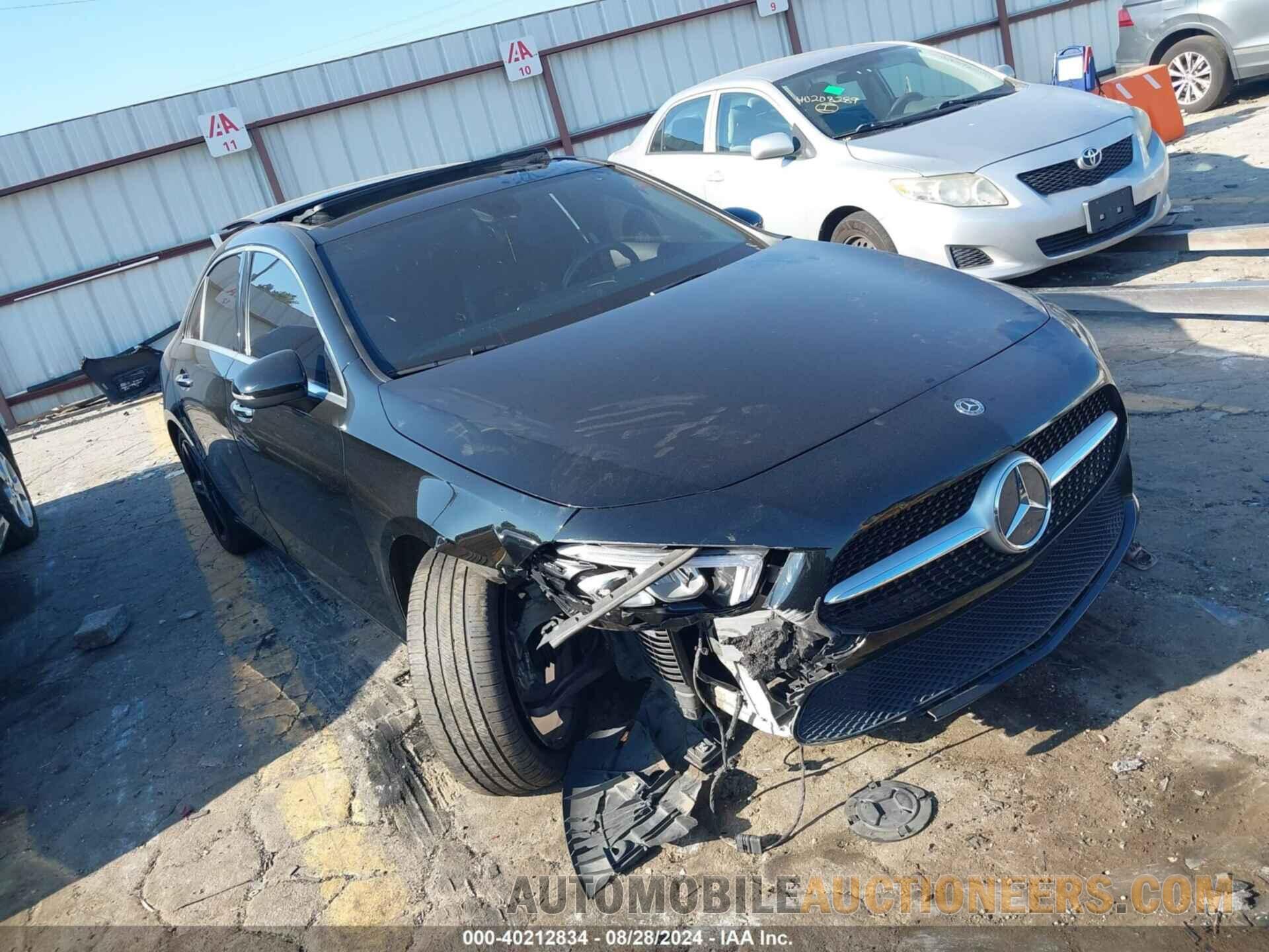 WDD3G4EB4KW017223 MERCEDES-BENZ A 2019