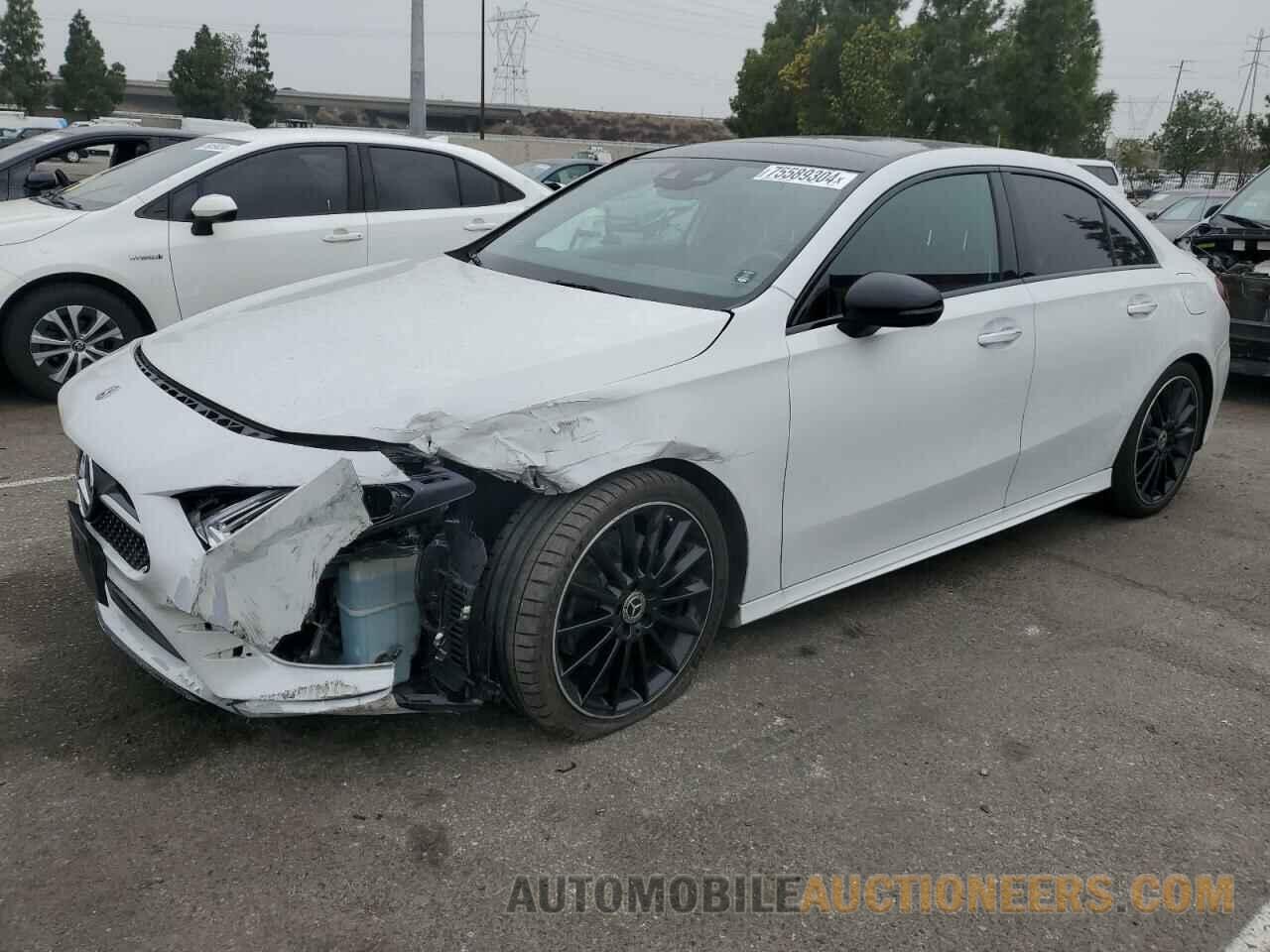 WDD3G4EB5KW022995 MERCEDES-BENZ A-CLASS 2019