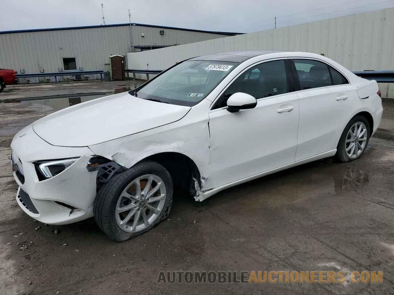 WDD3G4EB5KW025976 MERCEDES-BENZ A-CLASS 2019