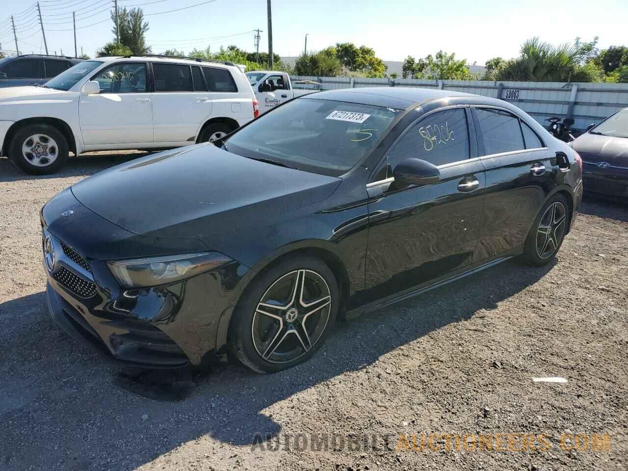 WDD3G4EB7KW012713 MERCEDES-BENZ A-CLASS 2019