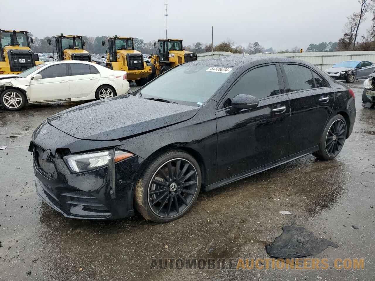 WDD3G4EB8KW021355 MERCEDES-BENZ A-CLASS 2019