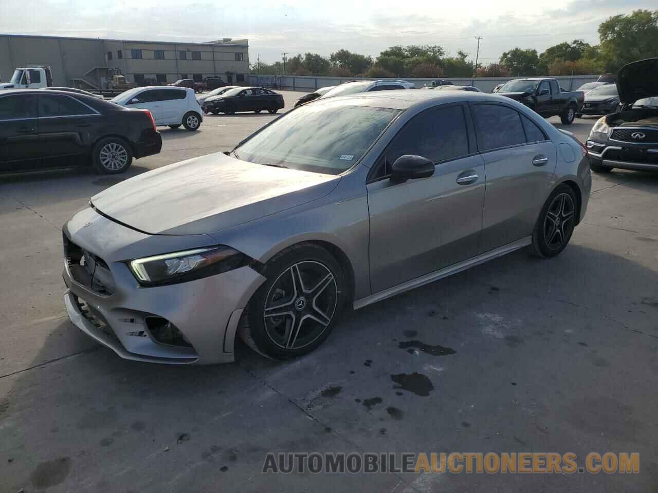 WDD3G4EB8KW023459 MERCEDES-BENZ A-CLASS 2019