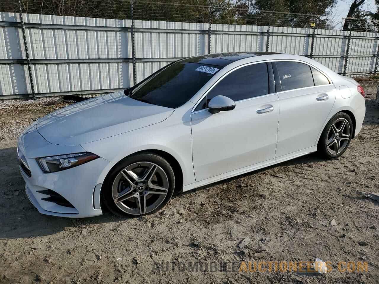 WDD3G4EB8KW035966 MERCEDES-BENZ A-CLASS 2019