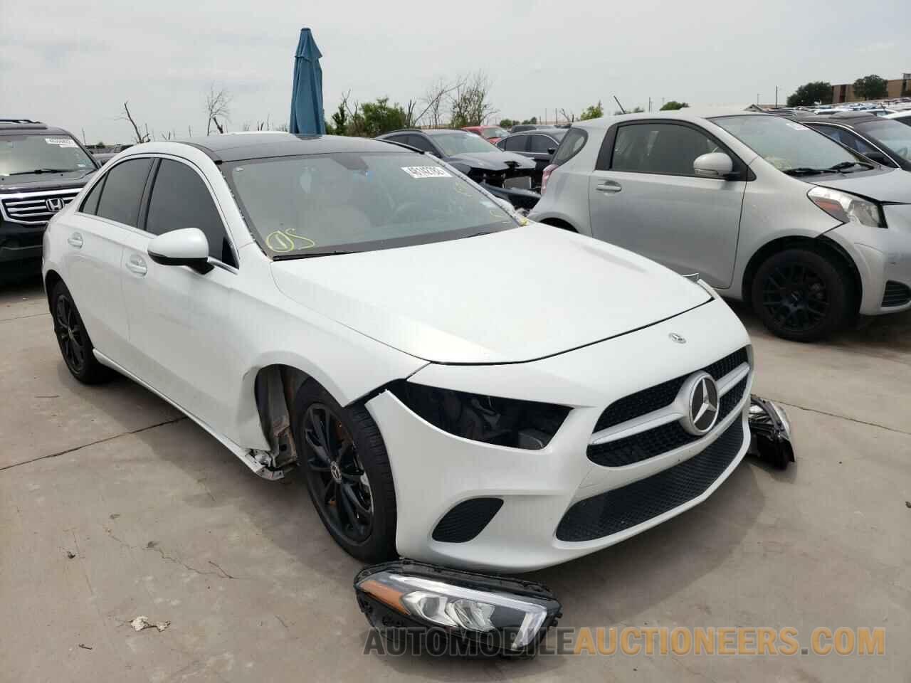 WDD3G4EB8LW038495 MERCEDES-BENZ A-CLASS 2020