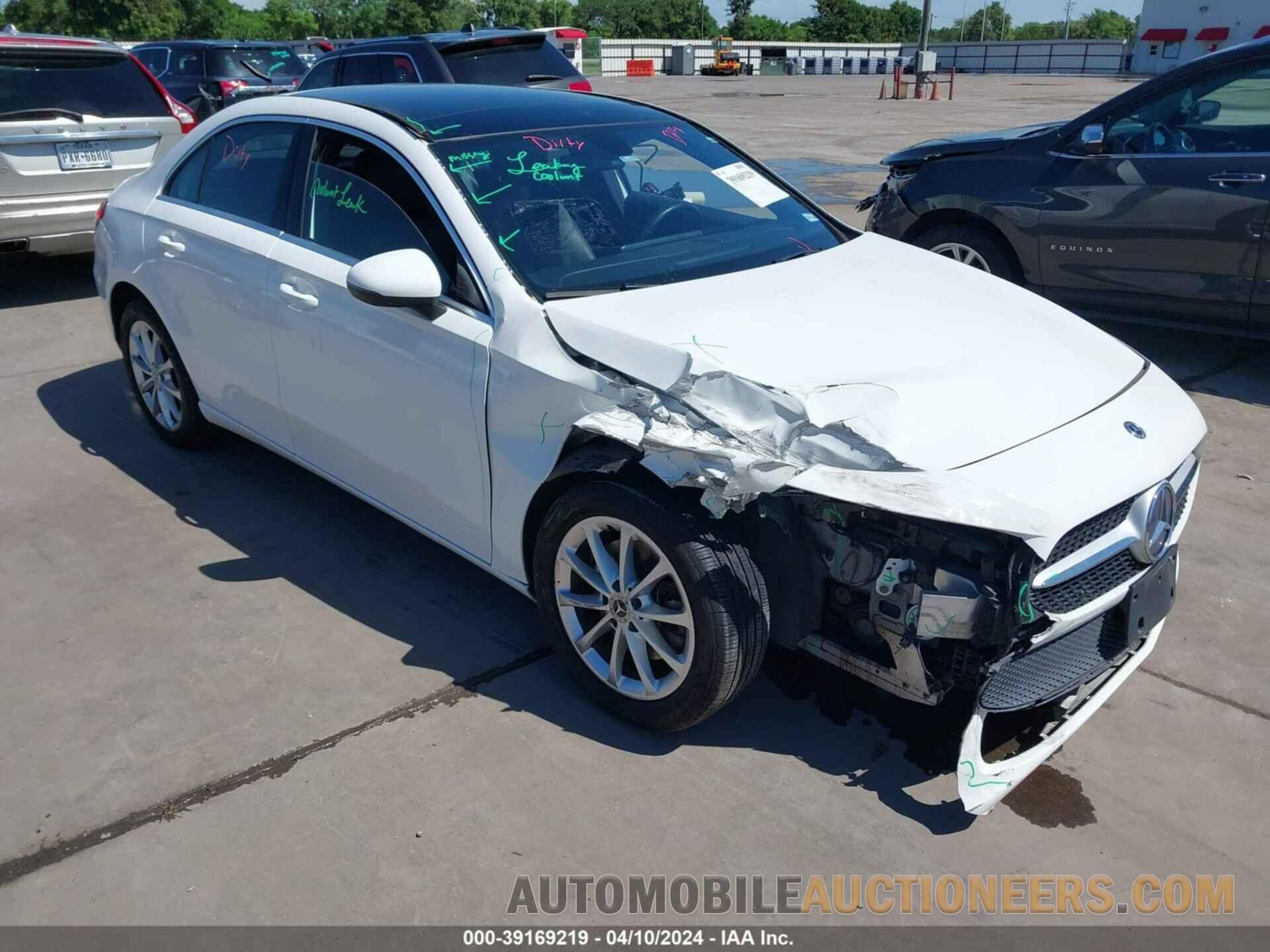 WDD3G4FB3KW020676 MERCEDES-BENZ A 220 2019