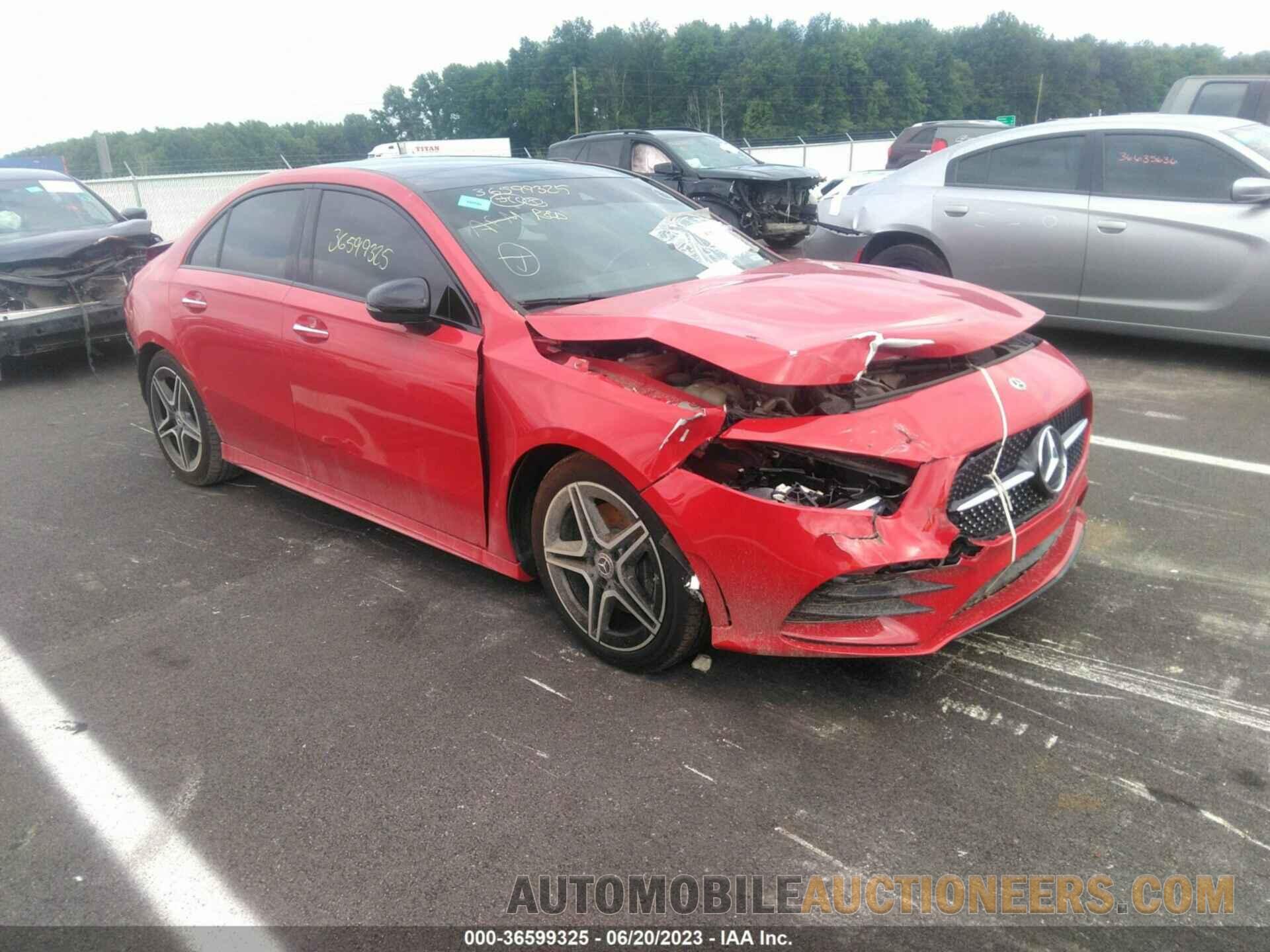 WDD3G4FB8KW017479 MERCEDES-BENZ A-CLASS 2019