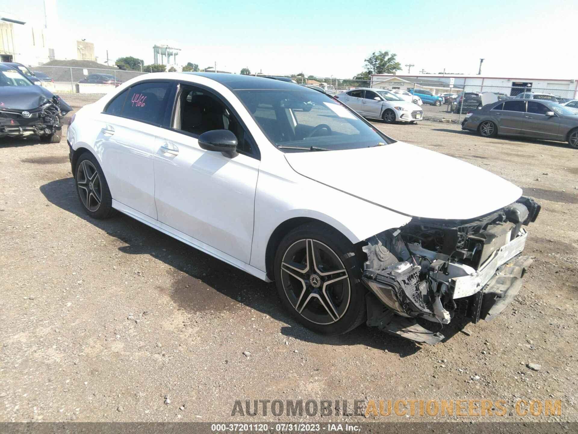 WDD3G4FB9KW030287 MERCEDES-BENZ A 2019